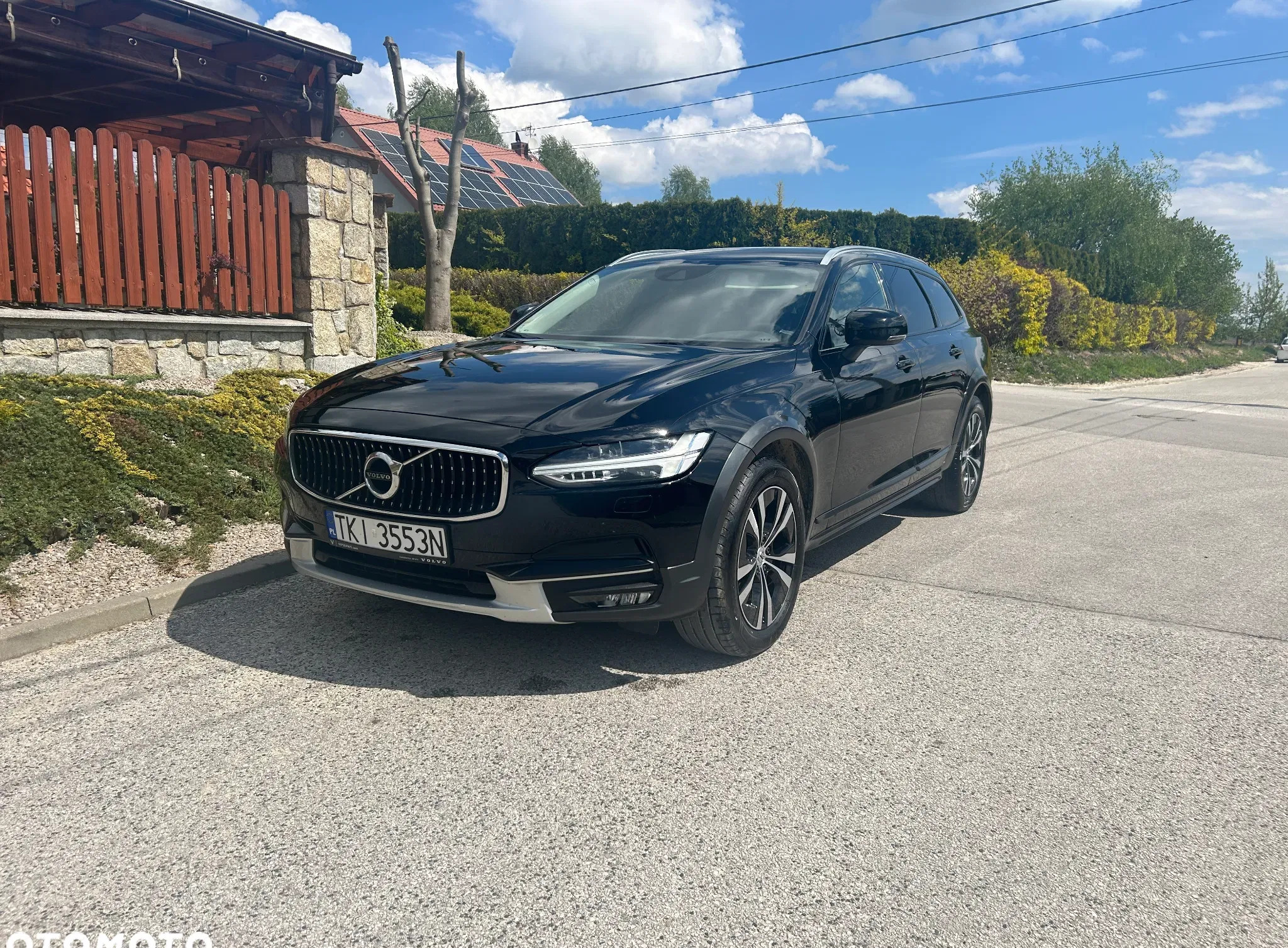 świętokrzyskie Volvo V90 Cross Country cena 142677 przebieg: 160000, rok produkcji 2019 z Kielce